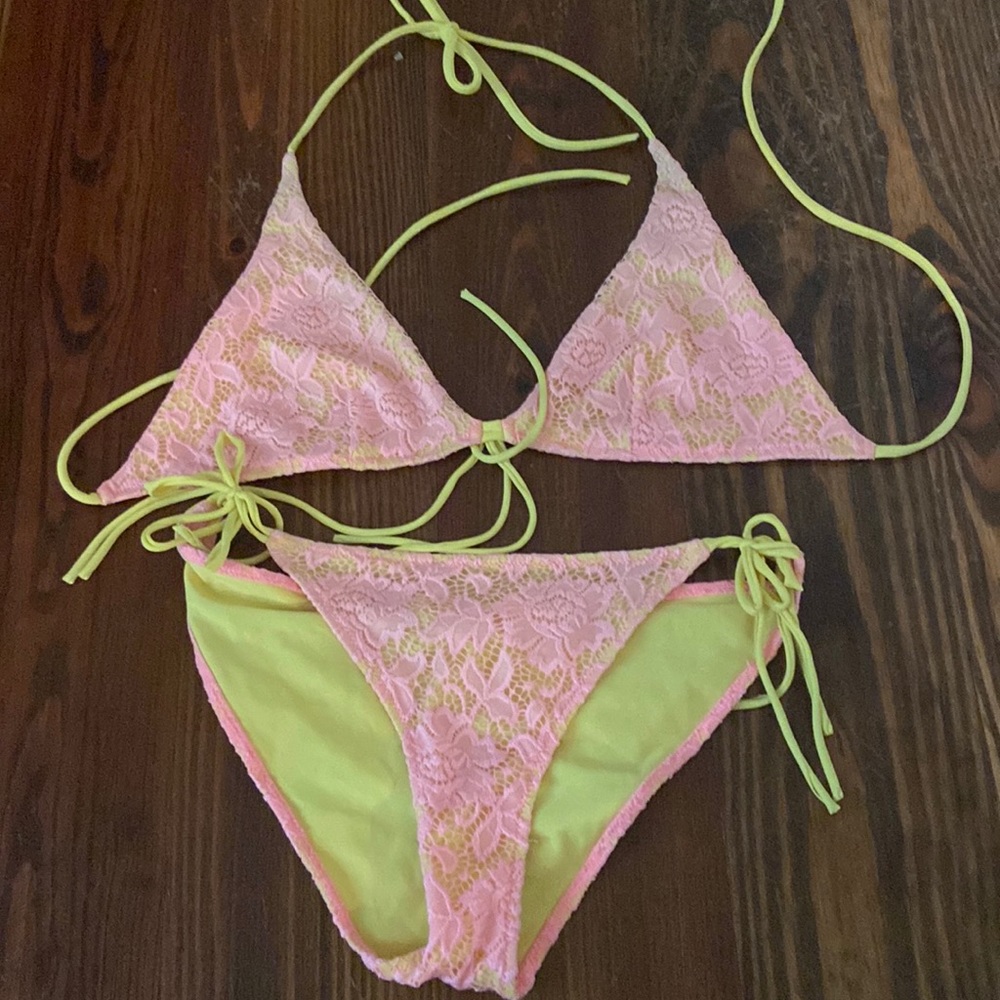 Victoria’s Secret bikini size small